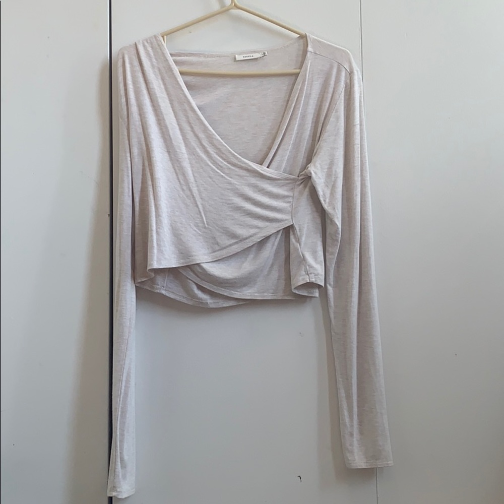 **Sale Item!!** Talula Long Sleeve Crop Top